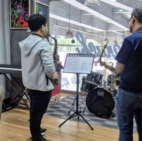 Saxophone lesson
