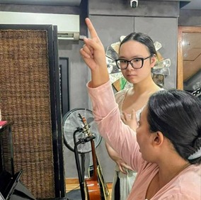 Voice lesson